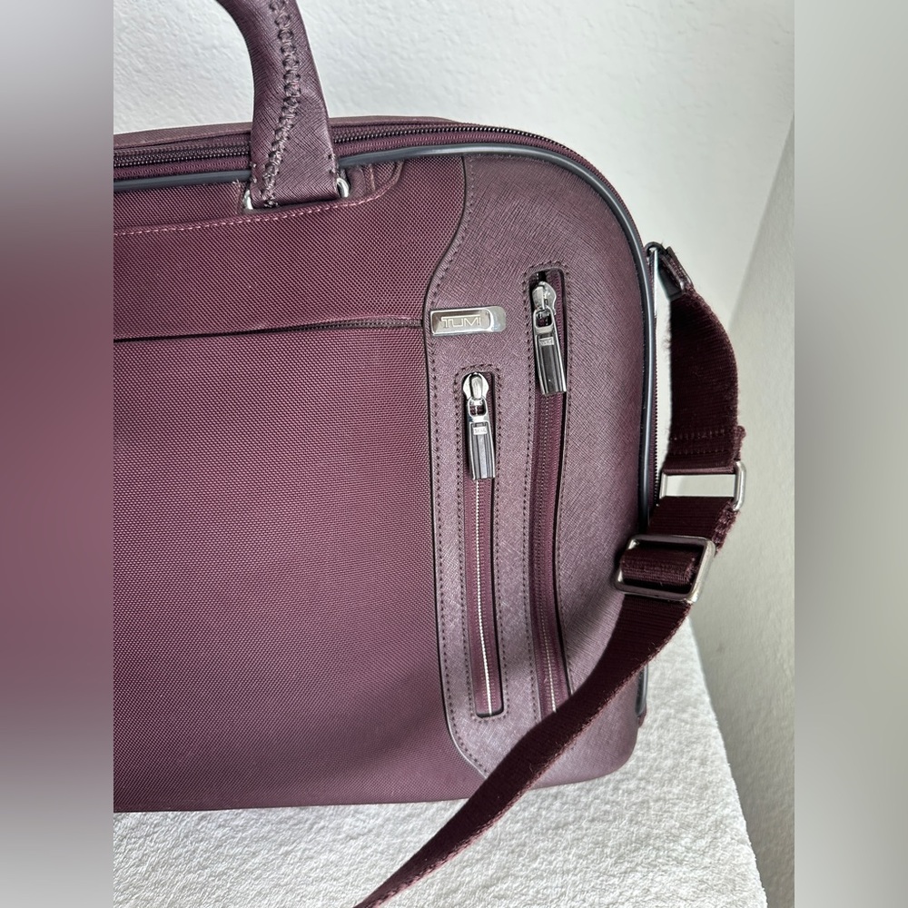 Tumi Burgundy Nylon T-Pass Kennedy Deluxe Brief Laptop Bag‎ - Picture 6 of 17